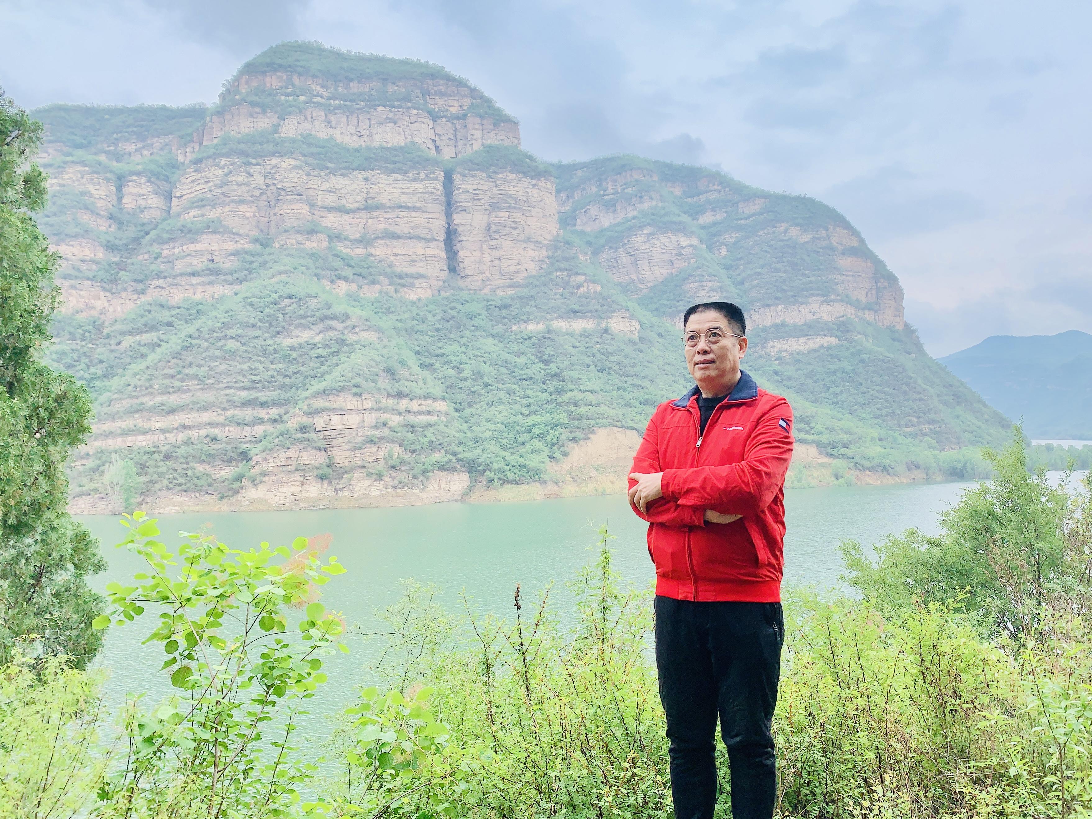 第五屆當(dāng)代實力派優(yōu)秀作家——寒江雪