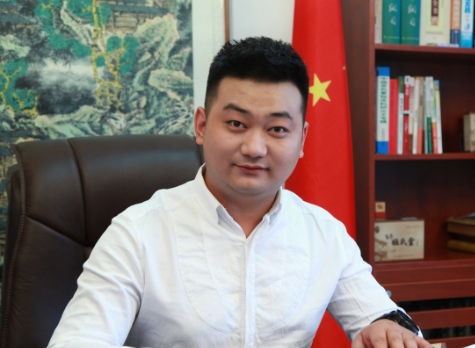 以健康為筆，繪就社會(huì)擔(dān)當(dāng)與文化傳承畫(huà)卷——記全國(guó)第十一屆道德教育新聞人物孫家幕 